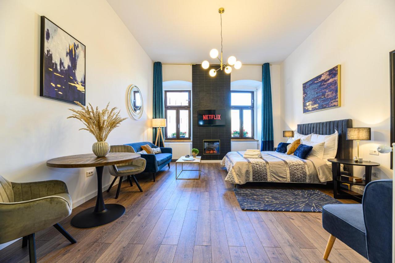 Uptown Deluxe Apartament *